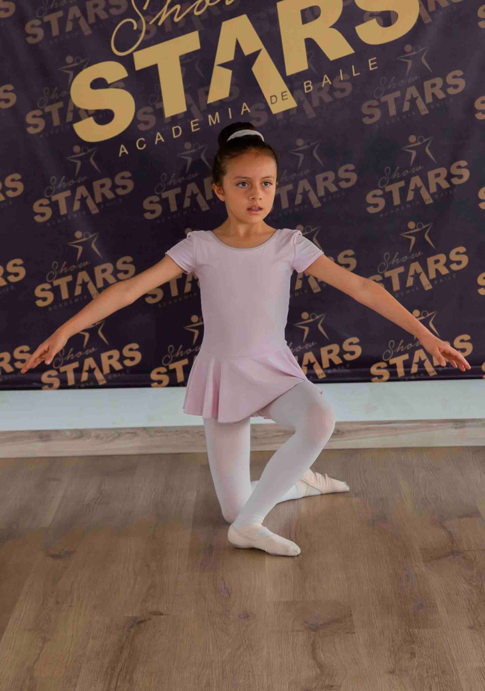 Ballet Modelia 60 1 scaled