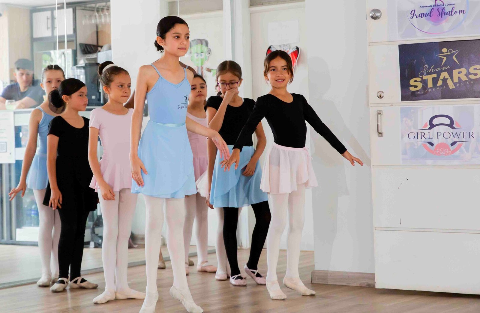 Ballet Modelia 96 1 scaled